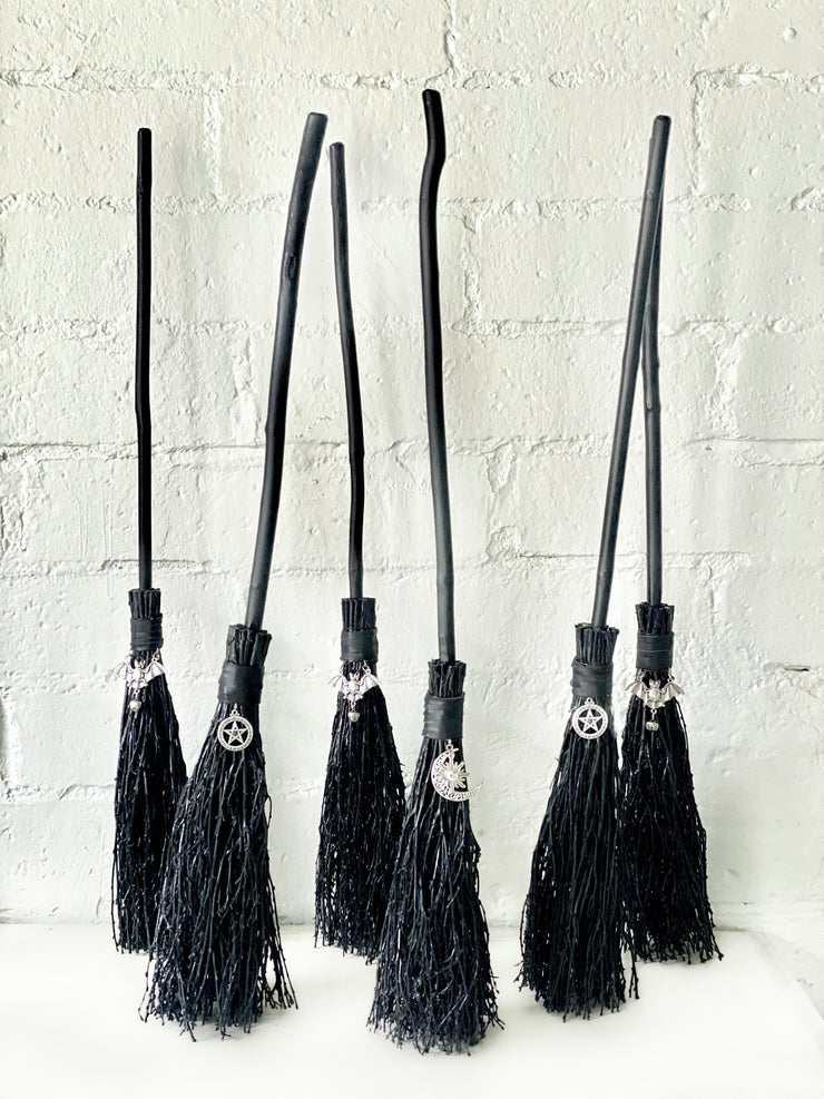 Wiccan Pagan Broomstick (Black)